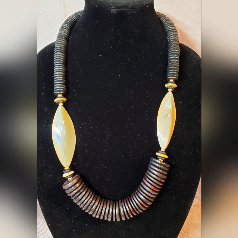 Chunky Mother Of Pearl & Wood tribal necklace 28" Very Nice